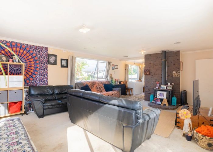  at 20 Becker Drive, Weymouth, Manukau City, Auckland
