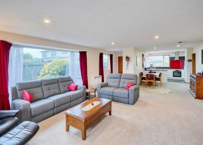  at 7 Fieldmoor Place, Parklands, Christchurch