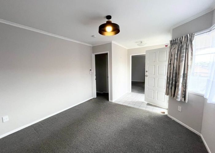  at 2/15 Summermist Drive, Northpark, Manukau City, Auckland