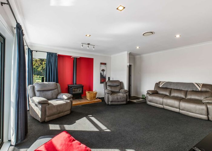  at 82 Racecourse Road, Waiuku, Waiuku