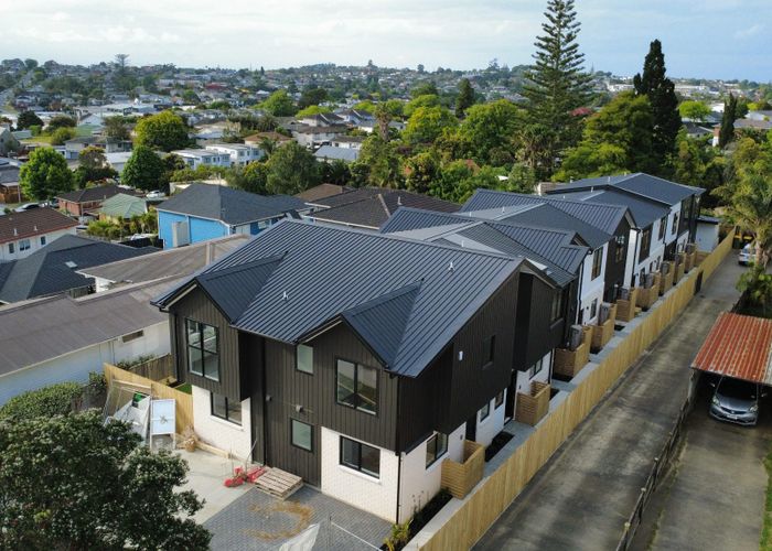  at 15 Union Road, Howick, Manukau City, Auckland