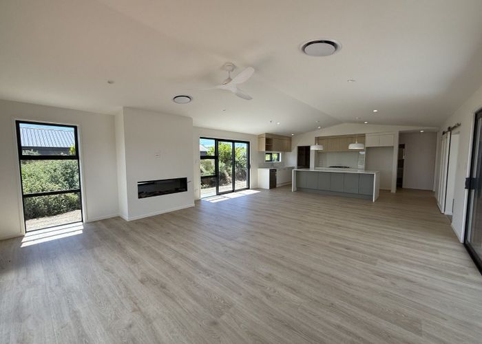  at 7 Johnson Place, Silverdale, Rodney, Auckland