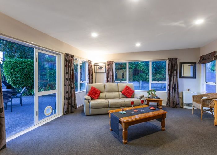  at 56 Molyneux Close, Whitby, Porirua, Wellington