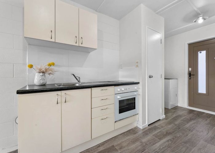  at 3/37 Ireland Road, Panmure, Auckland