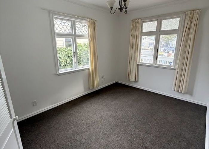  at 22 Riddlers Crescent, Petone, Lower Hutt, Wellington