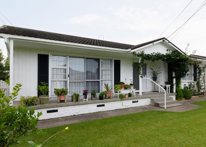  at 32 Ngaere Avenue, Chartwell, Hamilton