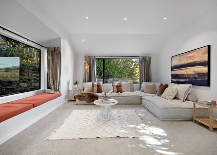  at 16 Panners Way, Queenstown, Queenstown