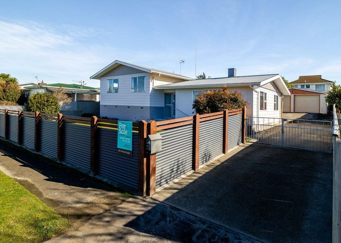  at 14 Dewe Avenue, Feilding, Feilding