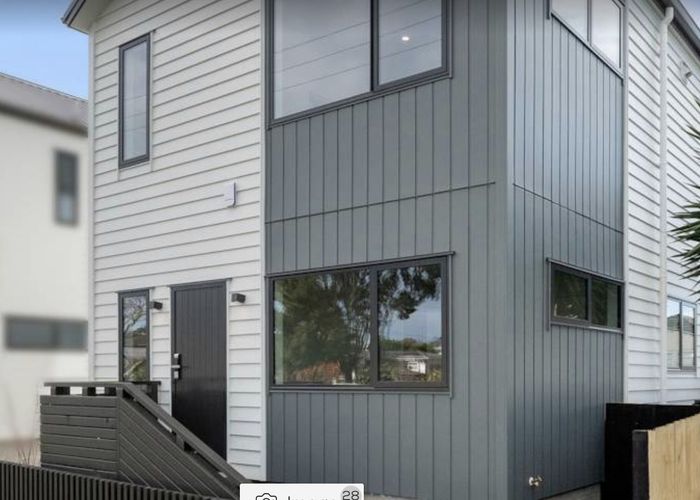  at 62 Kings Road, Panmure, Auckland