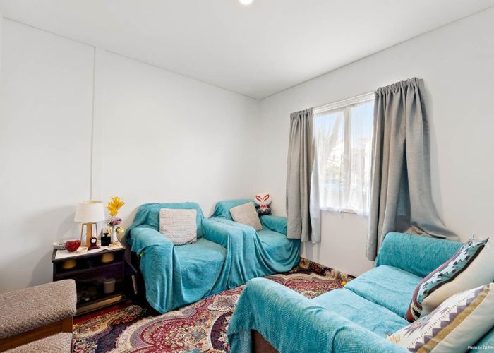  at 3/4 Ambrico Place, New Lynn, Waitakere City, Auckland