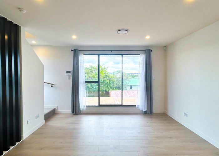  at 7/12 Statesman Street, Henderson, Auckland