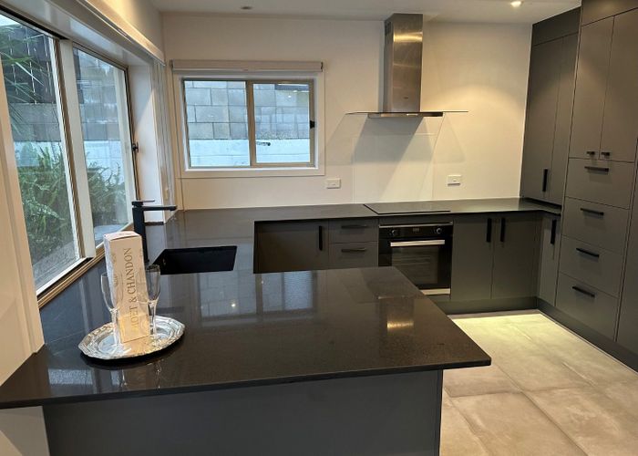  at 3/3 Omana Road, Milford, Auckland