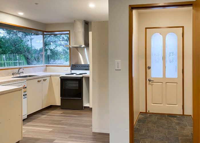  at 1/295 Greers Road, Bishopdale, Christchurch