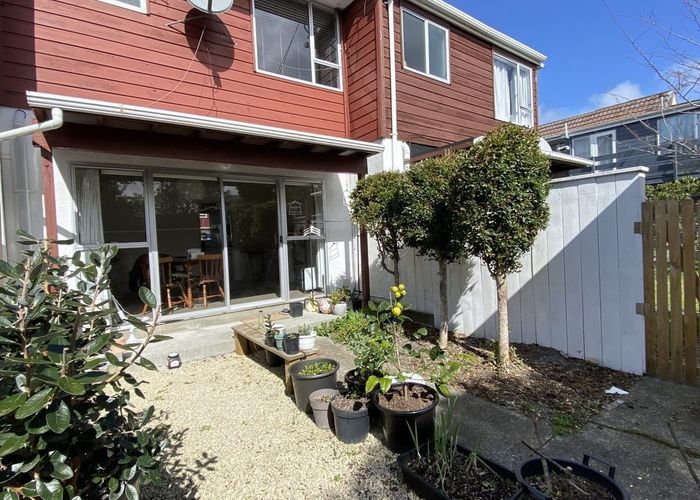  at 3/8 Tawai Street, Trentham, Upper Hutt, Wellington