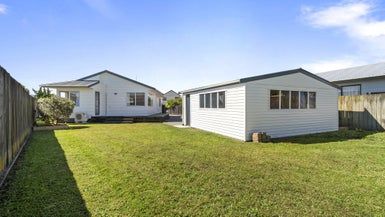  at 35 Jupiter Street, Milson, Palmerston North