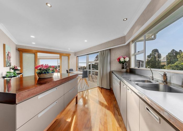  at 410 Devon Street West, Lynmouth, New Plymouth