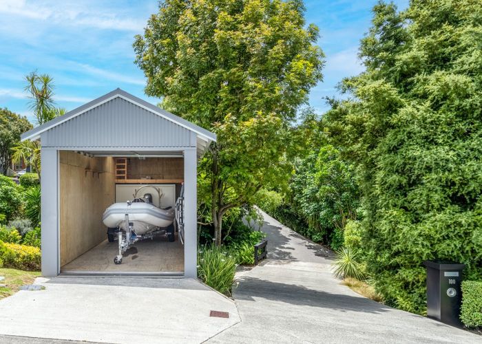  at 100 Beach Road, Mellons Bay, Manukau City, Auckland