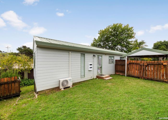  at 86A Colwill Road, Massey, Waitakere City, Auckland