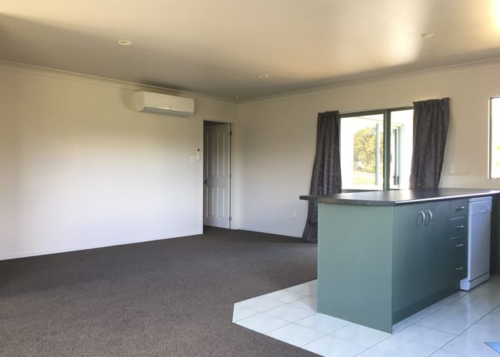  at 10 Xena Way, Henderson, Auckland