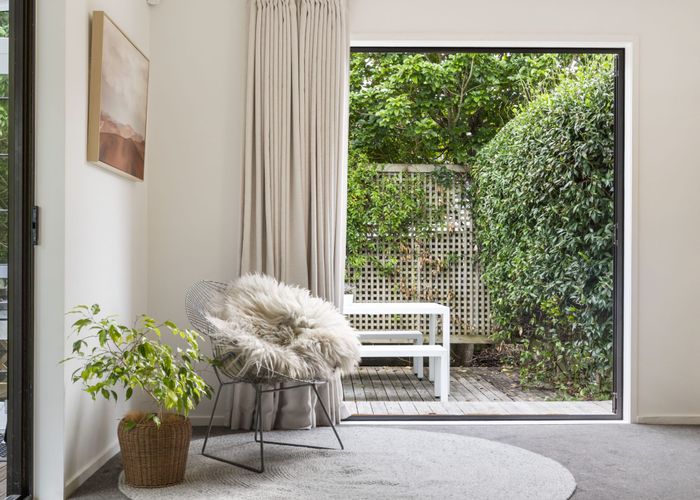  at 1/72 Gloria Avenue, Te Atatu Peninsula, Waitakere City, Auckland