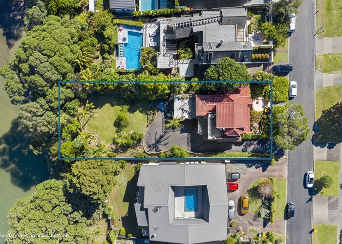  at 13 Clifton Road, Browns Bay, Auckland