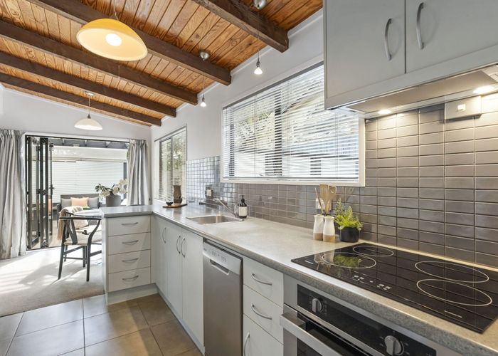  at 3/27 Peary Road, Mount Eden, Auckland City, Auckland