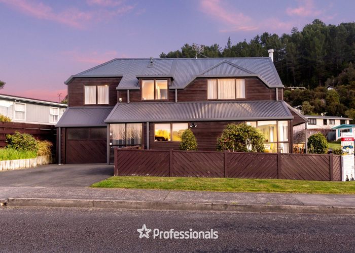  at 69 Sunbrae Drive, Silverstream, Upper Hutt, Wellington