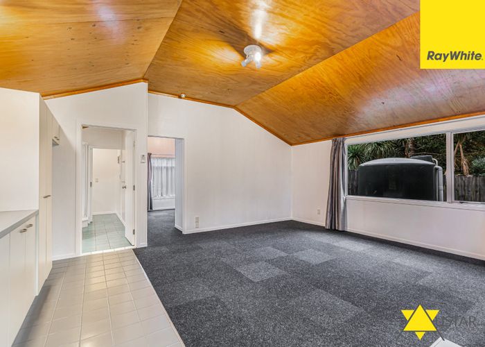  at 154 Piha Road, New Lynn