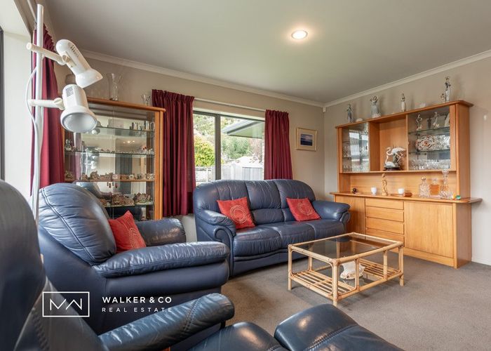  at 2 Evergreen Crescent, Trentham, Upper Hutt, Wellington