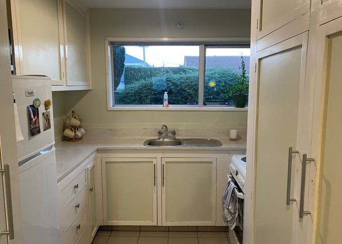  at 2/350 Worcester Street, Linwood, Christchurch City, Canterbury