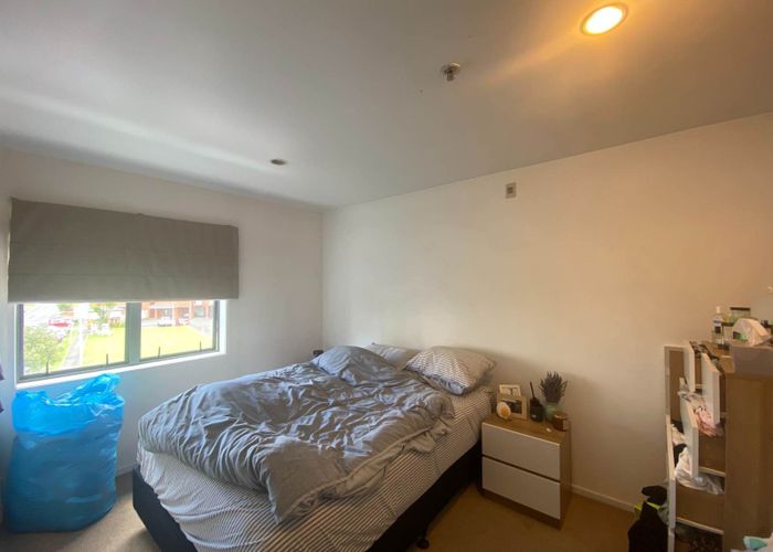  at 2c/8 Crown Lynn Place, New Lynn, Waitakere City, Auckland