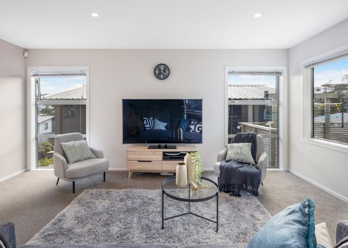  at 4/61 Black Rock Road, Newlands, Wellington