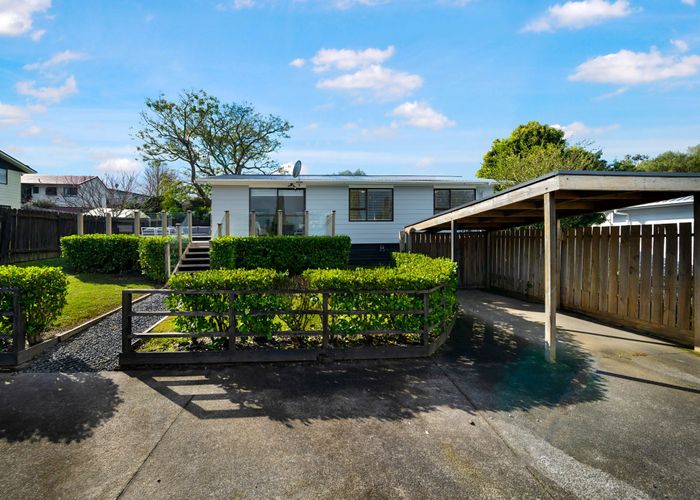  at 1/14 Moxham Grove, Massey, Auckland