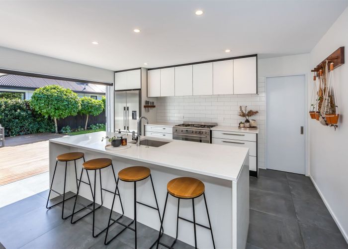  at 47 Dunlops Crescent, BOTTLE LAKE, CHRISTCHURCH