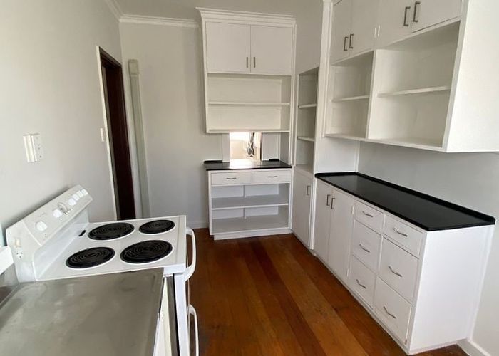  at 1/229 Featherston Street, City Centre, Palmerston North, Manawatu / Whanganui