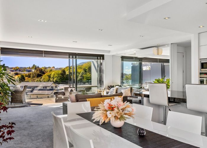  at 2/5 The Moorings, Two Mile Bay, Taupo