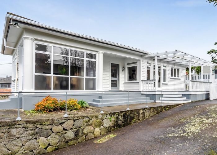  at 106 Seaview Road, Westown, New Plymouth
