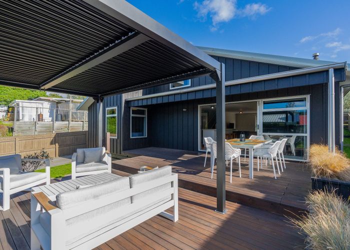  at 6 Kent Avenue, Waitarere Beach, Horowhenua, Manawatu / Whanganui