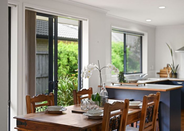  at 18 Salisbury Place, Hamilton East, Hamilton