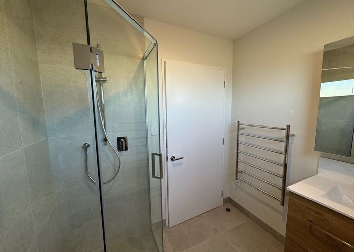  at 1/20 Fitzherbert Road, Wainuiomata, Lower Hutt