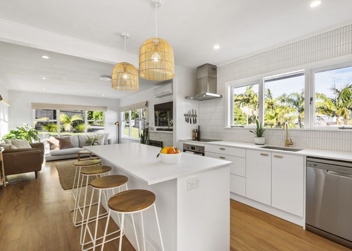  at 1/13 Howard Road, Northcote, North Shore City, Auckland