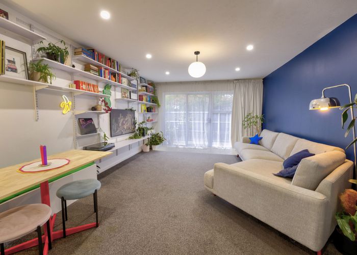  at 2/441 Armagh Street, Linwood, Christchurch City, Canterbury