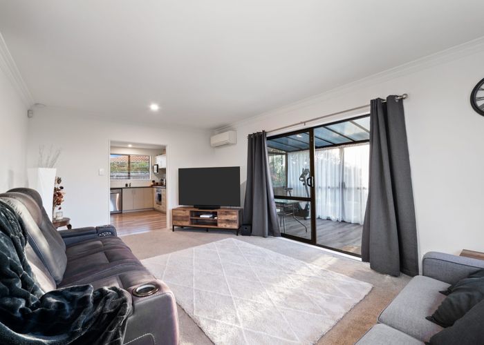  at 1/49 Cowes Street, Avondale, Christchurch City, Canterbury