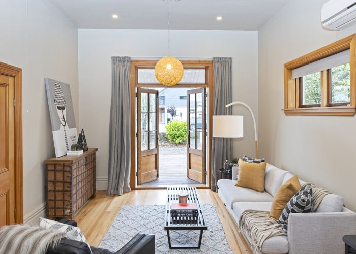  at 32 Leitch Street, Somerfield, Christchurch