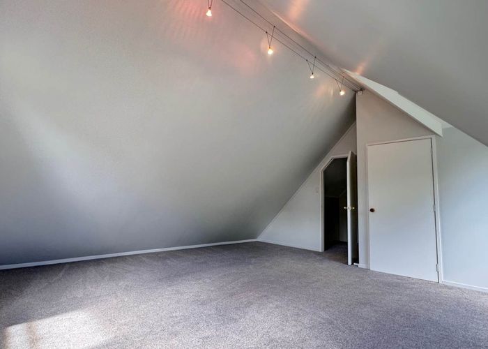  at 34 Orinda Close, Botany Downs, Manukau City, Auckland