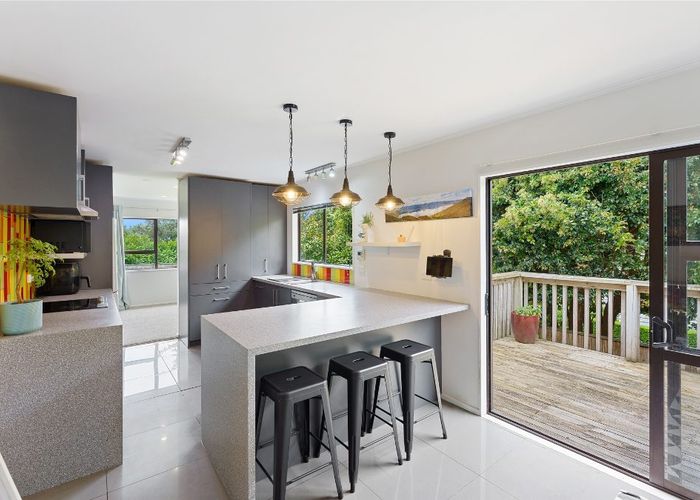  at 2 Makora Road, Otaihanga, Paraparaumu
