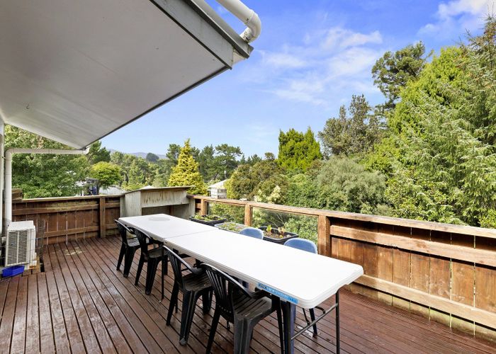  at 6 Serenity Grove, Maoribank, Upper Hutt, Wellington
