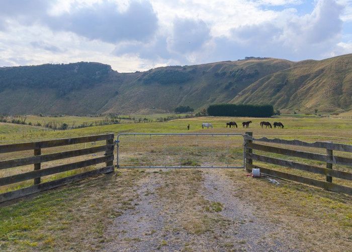  at 52 Grant Road, Kinloch, Taupo, Waikato