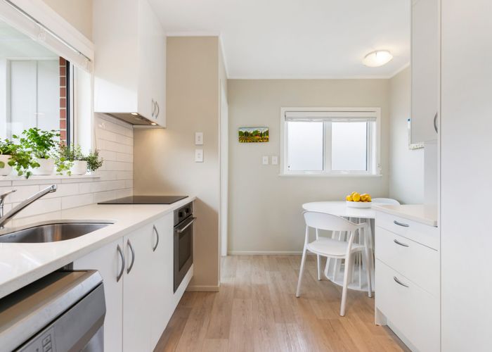  at 3/6 Frater Avenue, Milford, North Shore City, Auckland