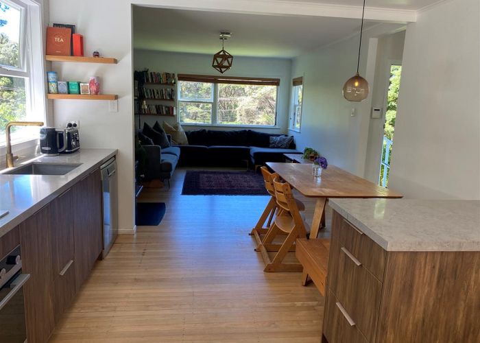  at 153 Laingholm Drive, Laingholm, Waitakere City, Auckland